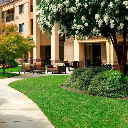 Hotel Courtyard By Marriott Atlanta Alpharetta Exterior foto