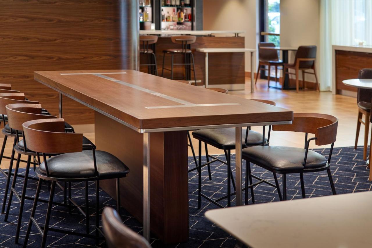 Hotel Courtyard By Marriott Atlanta Alpharetta Exterior foto