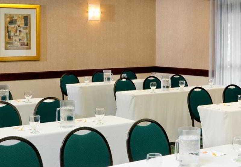 Hotel Courtyard By Marriott Atlanta Alpharetta Business foto